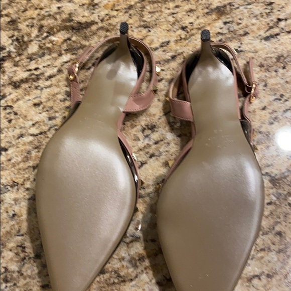 Shoes - Picture 5 of 5